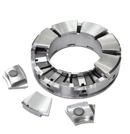 Tilting pad thrust bearing